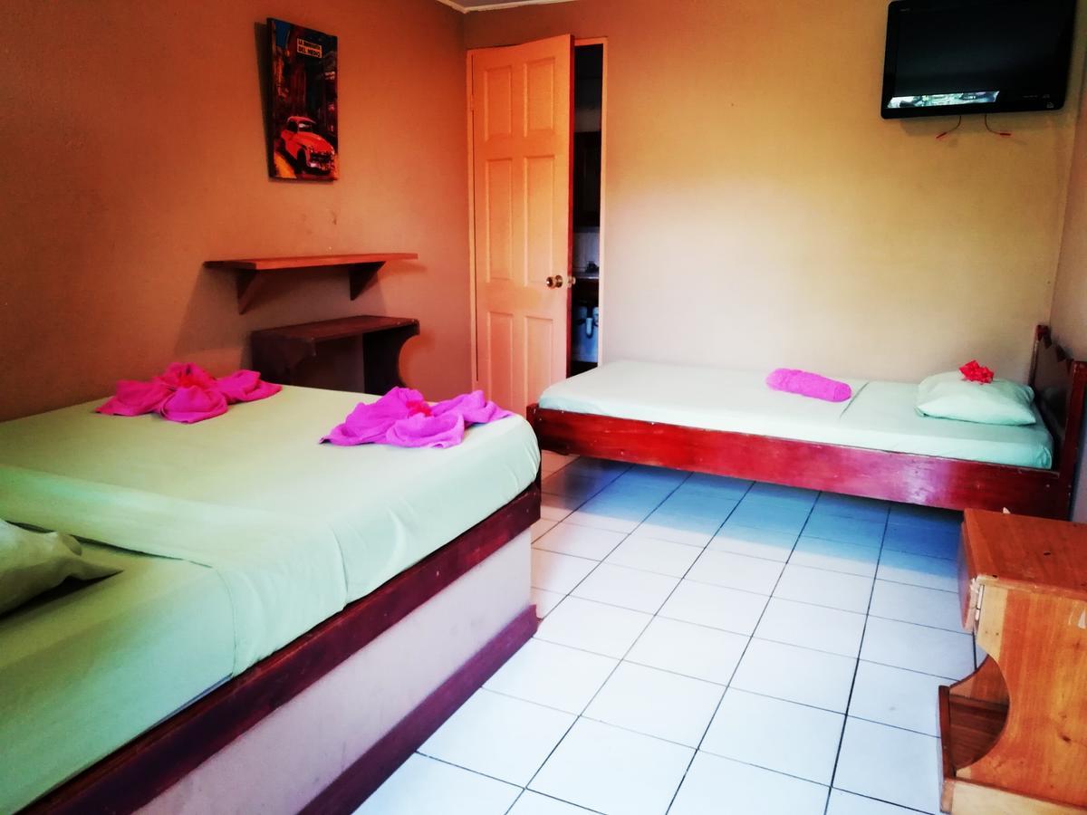 Hotel El Jardin Jacó Екстериор снимка